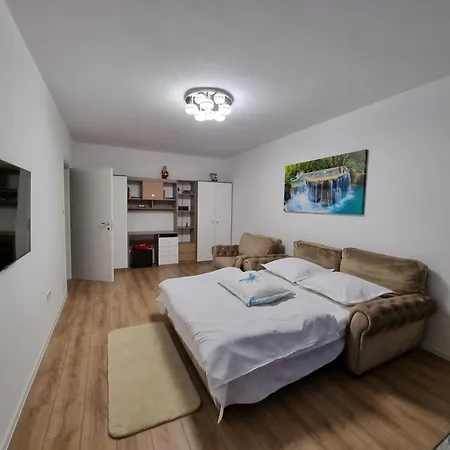 Apartamento Casa Ta La Munte *